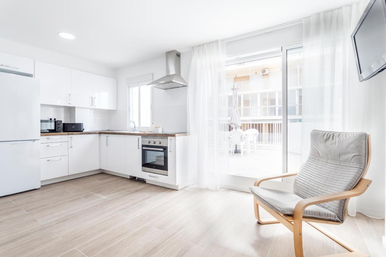 Atico Con Espectacular Terraza Y Vistas Al Mar Appartement Perelló Buitenkant foto